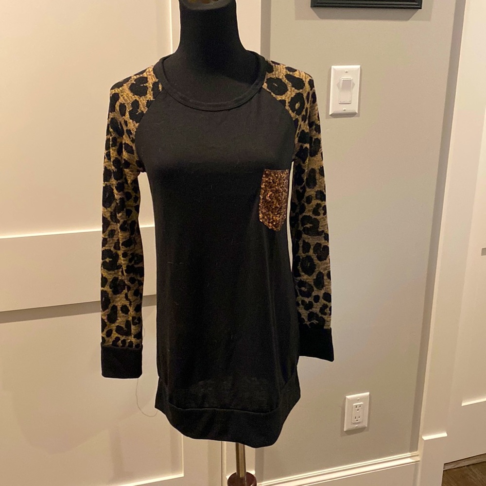 Leopard Print Sleeve and Black Raglan Tshirt